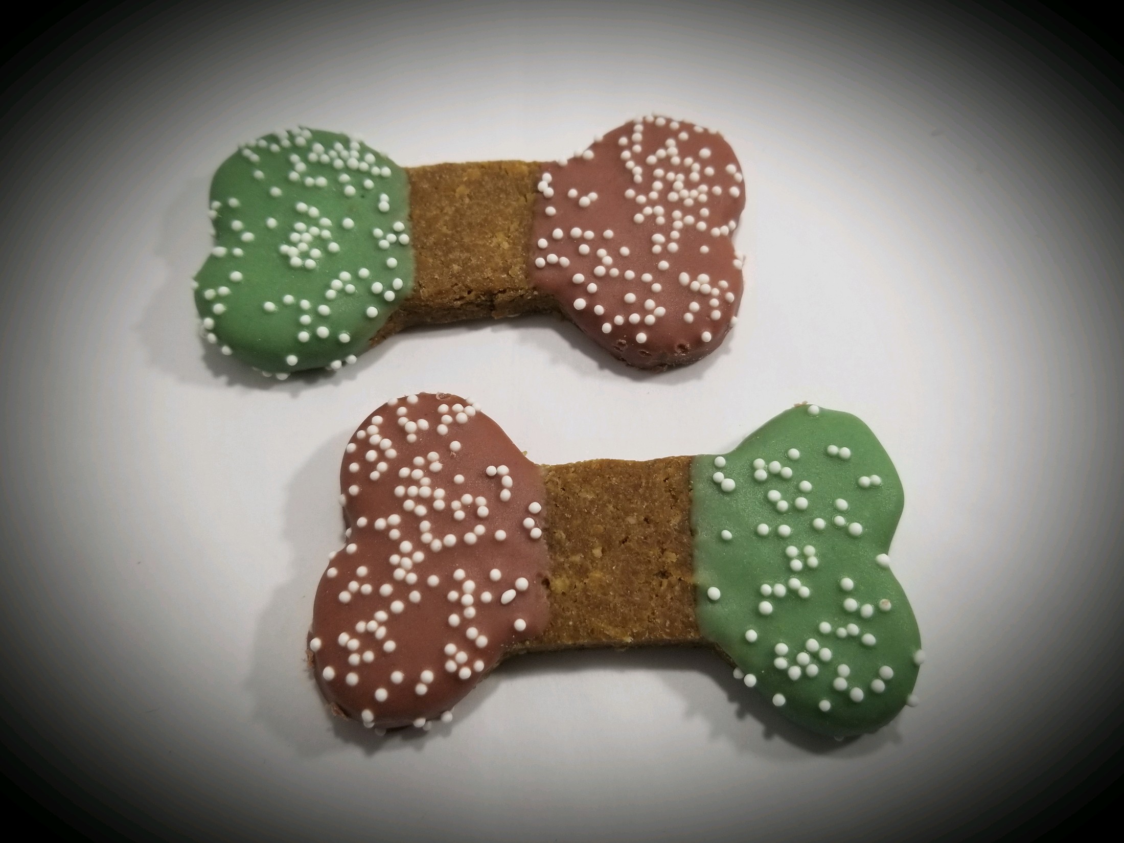 Christmas Double Dipped Bones - Tray of 21 *