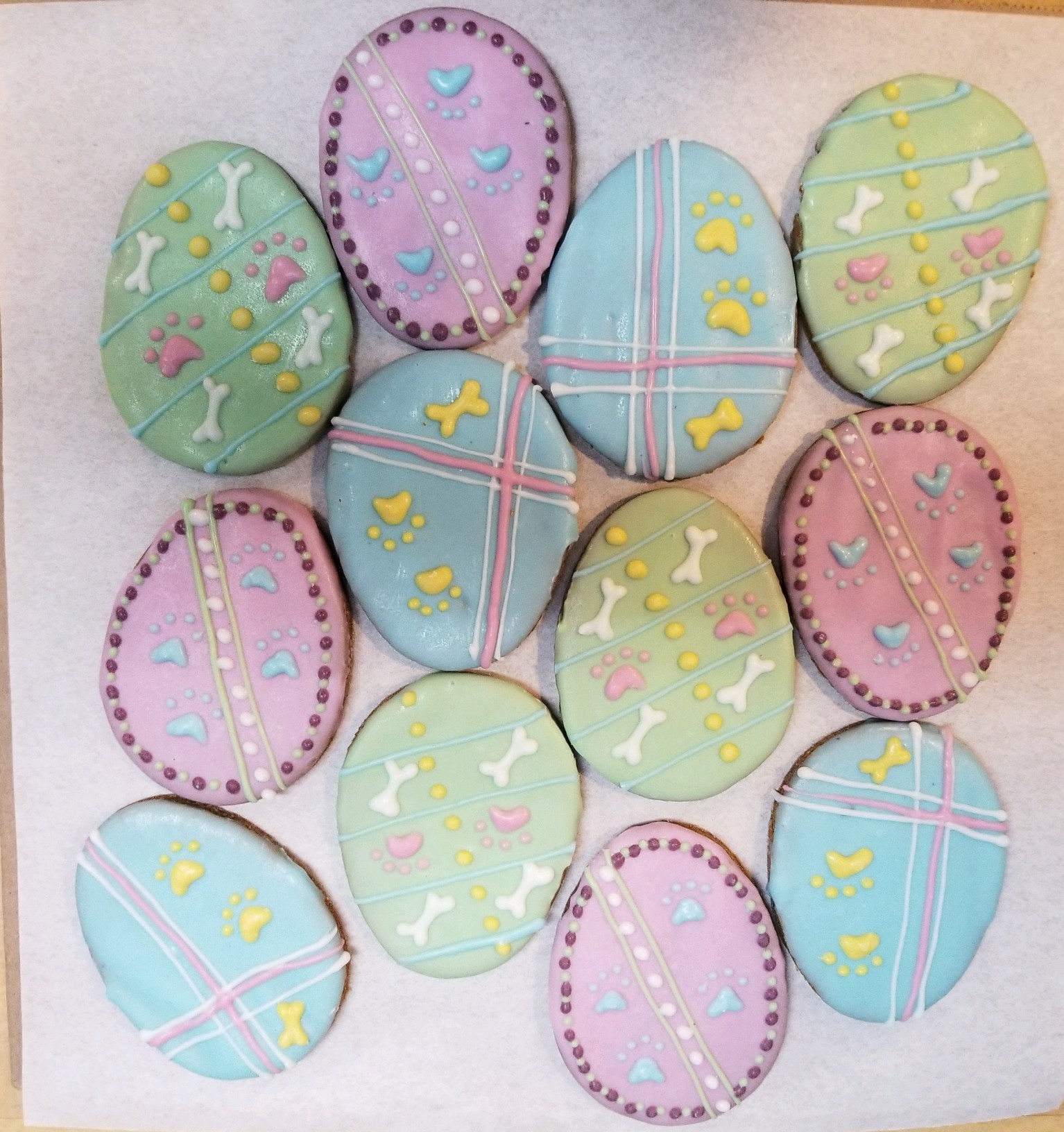 Easter Eggs - Tray of 12